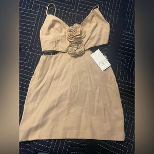 NEW Zara Floral Cut Out Dress Tan